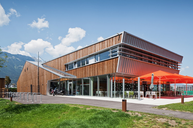 Tennisanlage Wiesengasse, Innsbruck, Beaufort Architekten, IIG, Sportunion Tirol, Turnerschaft Innsbruck, Christian Flatscher, Architekturfotografie, Fotografie, Architekturphotographie, Photographie, Architektur, Tirol